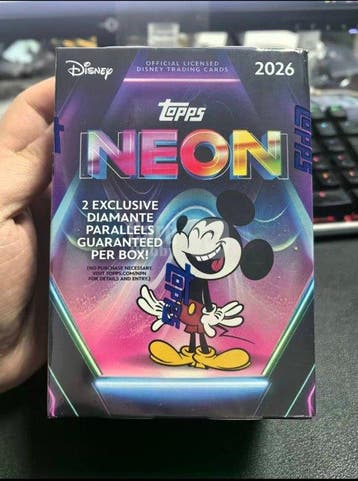 Topps Disney Neon Value Box - 1 Sealed box