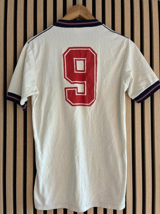 England Intermediate (U-21) Match Issue #9 - 1984 - Maillot, Collections, Collections Autre