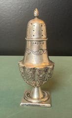 Salière et poivrière - Plaqué(e) argent