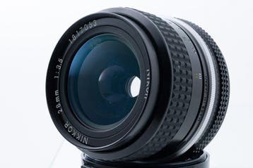 Nikon Nikomat FT with Nikkor 3,5/28mm AI Single lens reflex