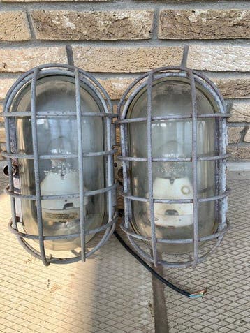 Vintage Industriële Robuuste Kooi/Wandlampen (2 stuks) -