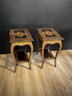 Nachtkastje - Hout - Paar nachtkastjes met inlegwerk, Antiek en Kunst