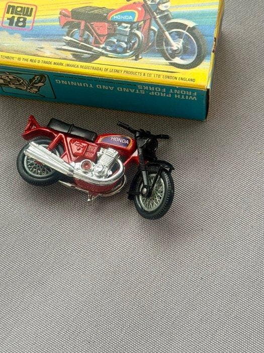 Matchbox 1:64 - Modelauto - Hondarora, Hobby & Loisirs créatifs, Voitures miniatures | 1:5 à 1:12