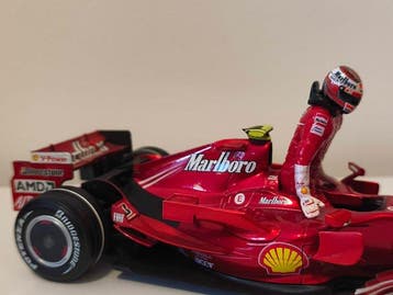 Hot Wheels 1:18 - Modelauto - Ferrari F2007