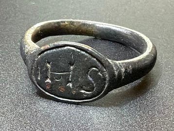 Renaissance Brons Zegelring met een monogram van de