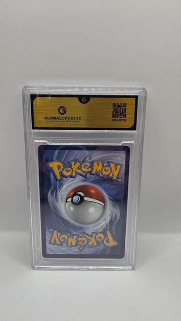 Pokémon - 1 Graded card - Charizard UPC #023 Foil, Full art
