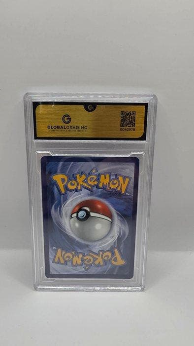 Pokémon - 1 Graded card - Charizard UPC #023 Foil, Full art, Hobby & Loisirs créatifs, Jeux de cartes à collectionner | Pokémon
