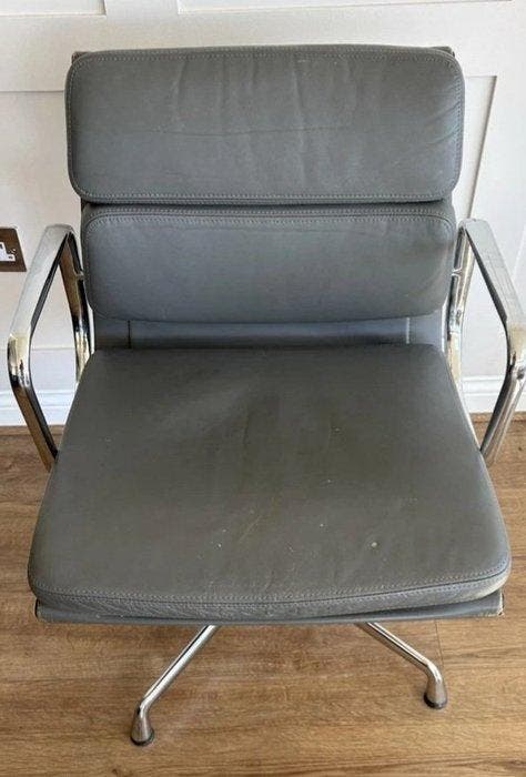 Vitra - Charles & Ray Eames - Stoel - Soft Pad - Leder -, Antiek en Kunst, Antiek | Meubels | Stoelen en Sofa's
