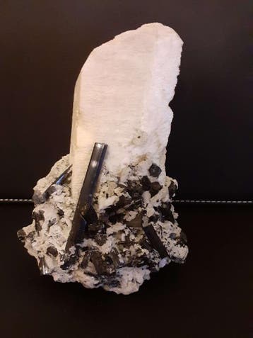 Large Crystal CLuster of Black Tourmaline with Feldspar ! un, Verzenden