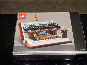 Lego Set - 40690 - Promotional - Eerbetoon aan de boeken van, Nieuw