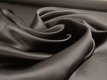 Duchesse van viscose E 560 Maat 5,90 x 1,40 m - Textiel -