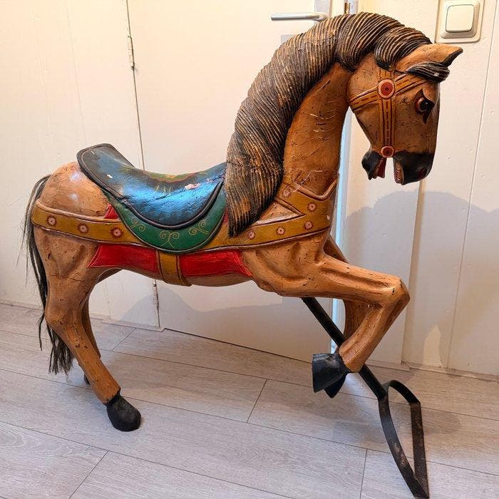 sculptuur, Antiek handgesneden houten schommelpaard op, Antiek en Kunst, Antiek | Overige Antiek