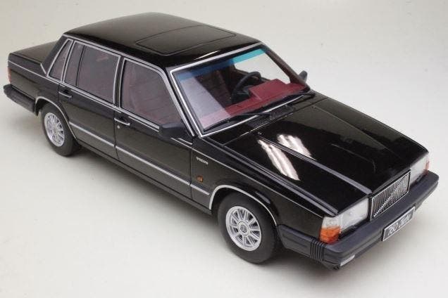 Triple 9 Collection 1:18 - Model sedan - Volvo 760 Turbo, Hobby & Loisirs créatifs, Voitures miniatures | 1:5 à 1:12