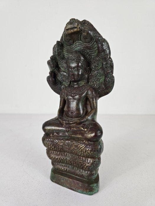 Boeddha beschermd door Naga-slang koning Muchalinda - Beeld, Antiek en Kunst, Kunst | Niet-Westerse kunst