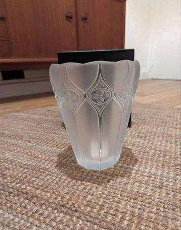 Lalique - Vaas - Paleis - Kristal, Antiek en Kunst, Antiek | Glaswerk en Kristal