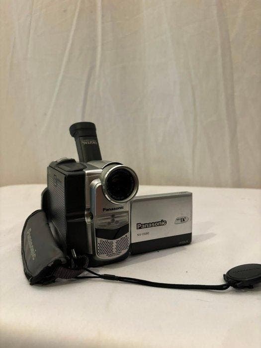 Panasonic NV-DS60EG + Accesoires Digitale camera, Verzamelen, Foto-apparatuur en Filmapparatuur