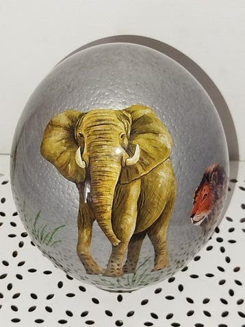 Struisvogelei, met de hand beschilderd en gelakt -, Antiek en Kunst