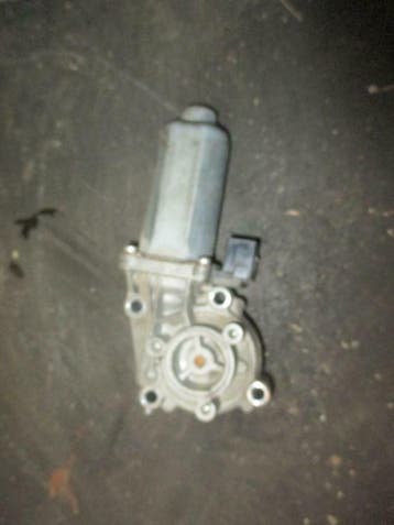 Stelmotor tussenbak Range Rover Sport  IGH500040, Ophalen of Verzenden