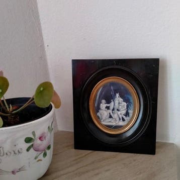 Empirelijst met miniatuurmedaillon en grisailleprent - Lijst