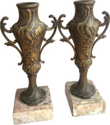 Pair of Vases - Vaas - Zinklegering