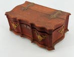 Boîte - Napoléon III - Bois, Laiton - Décoration dorée, Antiquités & Art