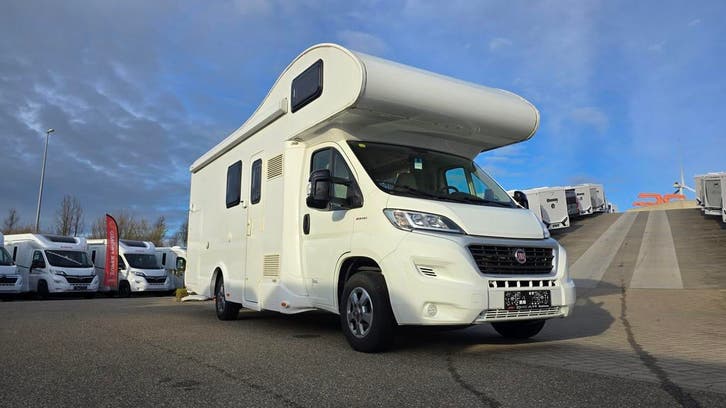 Rimor Seal 5 goed verzorgd met dwarsbed achteraan 73891, Caravanes & Camping, Camping-cars