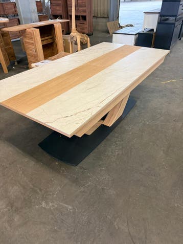 Minerale tafel 220-390 cm (nieuw)