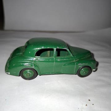 Dinky Toys 1:43 - Modelauto (2) - Triumph 1300, Morris, Nieuw