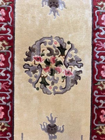 China - Tapis - 1.06 m - 0.46 m - Design en soie asiatique, Maison & Meubles, Ameublement | Tapis & Moquettes