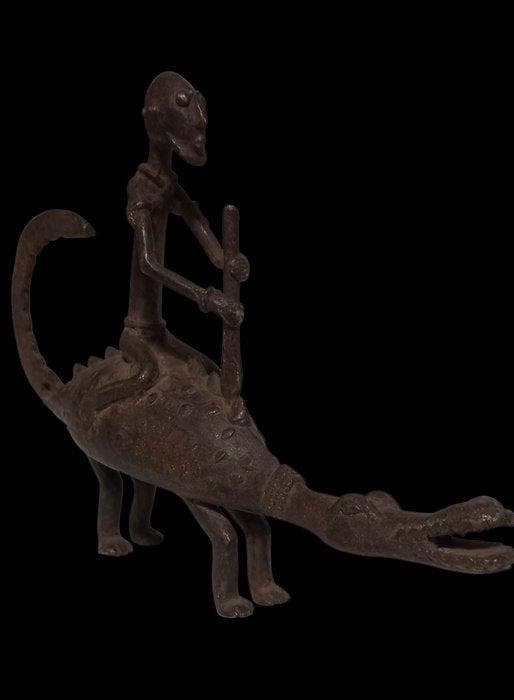 Dogon op krokodiel ( 28x19x6 cm, 980 gr. ) - Dogon - Mali, Antiquités & Art, Art | Art non-occidental