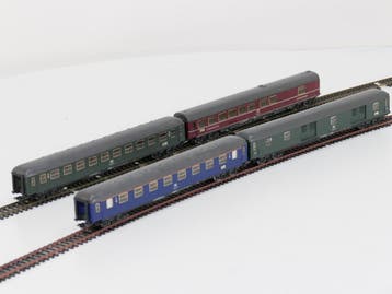 Schaal H0 Trix Express 33018 set sneltreinrijtuigen van d..., Ophalen of Verzenden, Overige typen