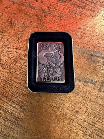 Zippo - Aansteker - IJzer (gegoten/gesmeed), Nieuw