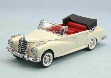 Rio 1:43 - Cabriolet miniature - Mercedes-Benz 300 D, Nieuw