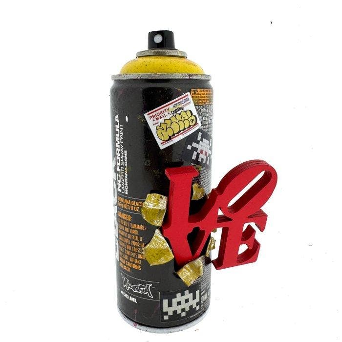 Koen Betjes (1992) - Suprise Love Spraycan, Antiquités & Art, Art | Objets design