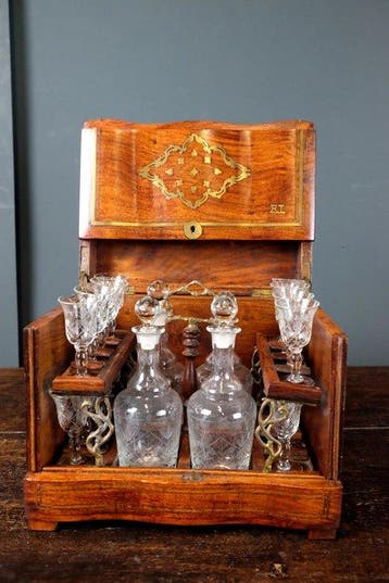 Armoire à liqueurs - Noyer