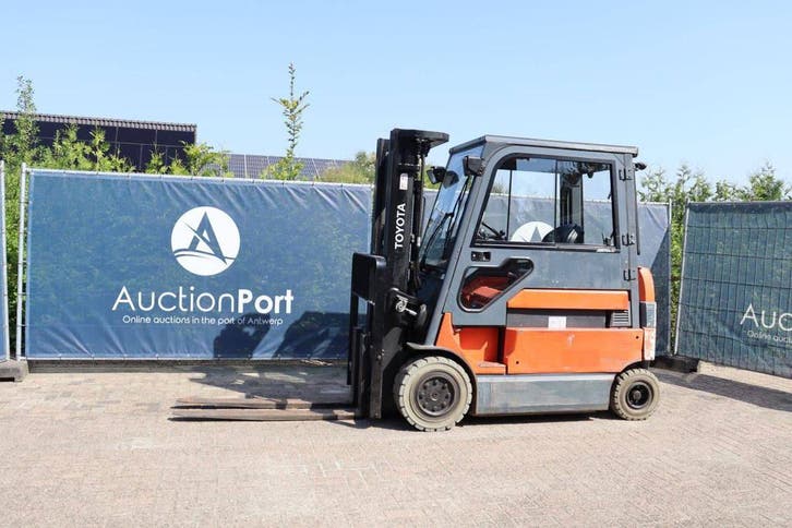 Veiling: Heftruck Toyota 7FBMF30 Elektrisch 3000kg 4.7m 2012, Zakelijke goederen, Machines en Bouw | Heftrucks en Intern transport