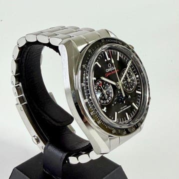 Omega - Speedmaster Moonwatch Moonphase Co-Axial Master