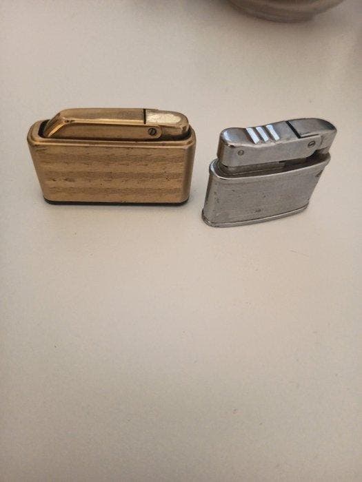 Zonder minimumprijs - Aansteker - Verguld, Staal - (4), Collections, Articles de fumeurs, Briquets & Boîtes d'allumettes