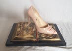 Arianna De Blanck (2003) - HOLY PINK - Stiletto on Burning
