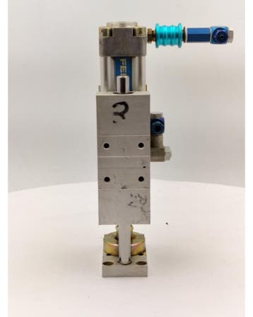 Festo pneumatische cilinder DNU-32-40-PPV-A met geleideenhei, Articles professionnels, Machines & Construction | Travail du bois