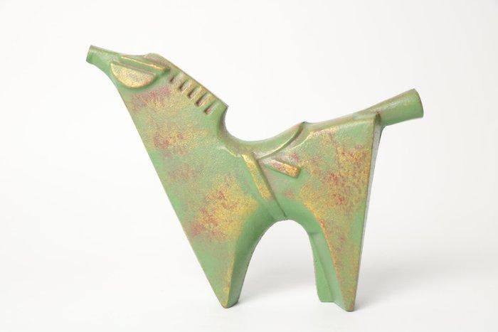 Saegusa Sotaro Hanei — Abstracte bronzen os-beeld, Takaoka, Antiek en Kunst, Antiek | Overige Antiek