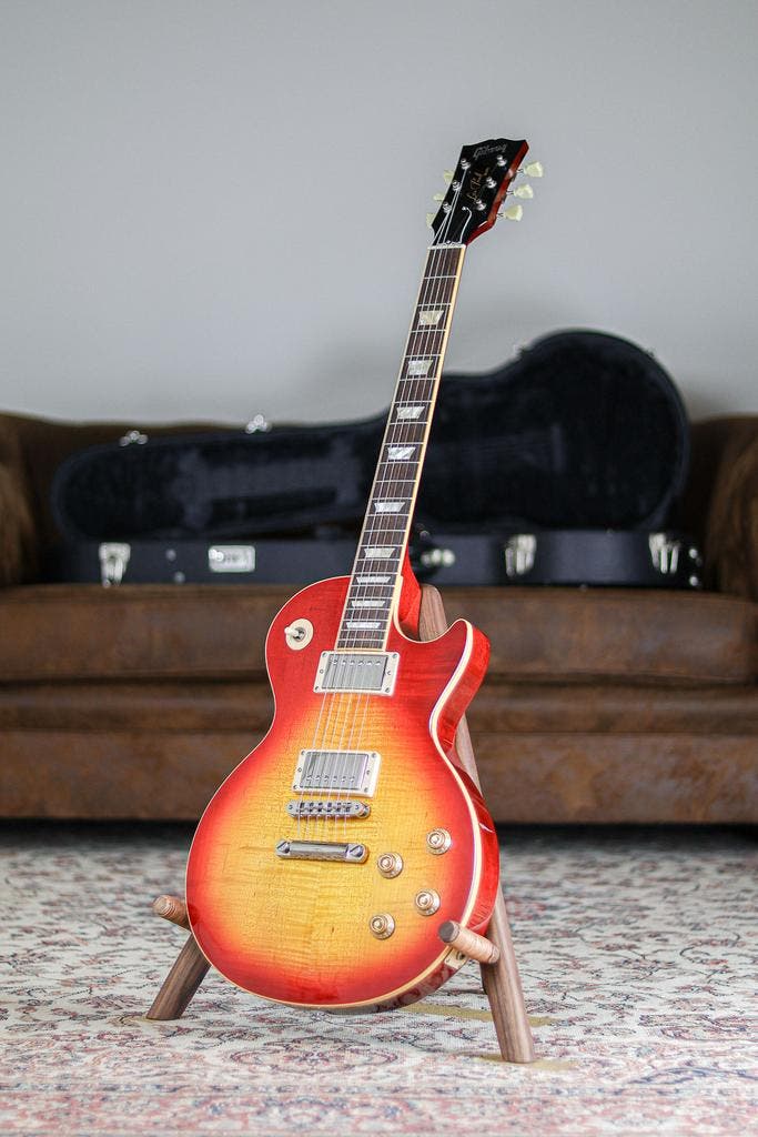 Gibson Les Paul Classic 2006 | Cherry Sunburst, Musique & Instruments, Instruments à corde | Guitares | Électriques, Envoi