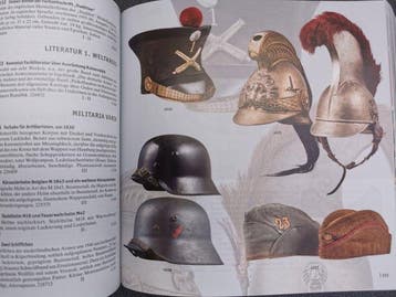 Deutschland - Referenzbuch Orden und Militaria - 790 Seiten,