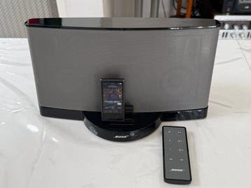 Apple - iPod nano (7th generation) + Bose Sound Dock series, Nieuw