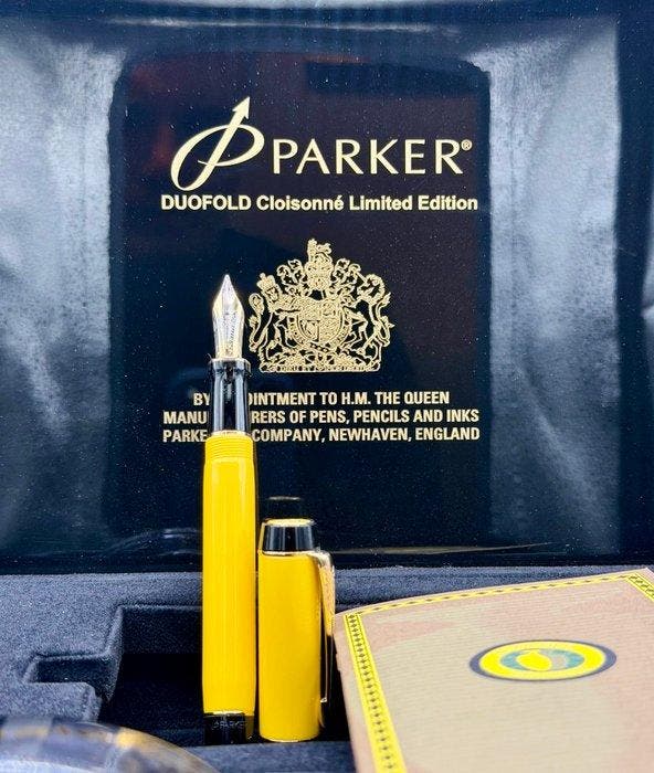 Parker - Duofold Mandarin Yellow Cloisonné Limited Edition -, Collections, Stylos