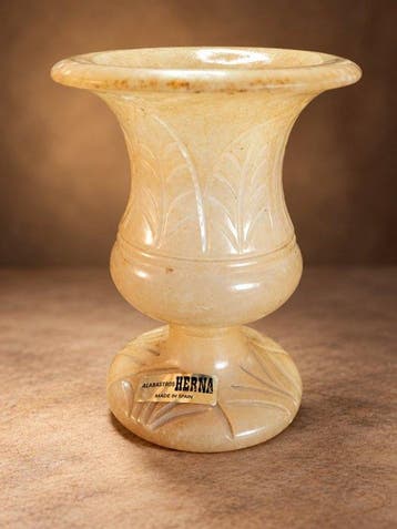 Vase (3) - Albâtre, Onyx - crème, miel et vert pâle.