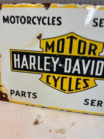 Harley-Davidson Motor Cycles – Parts & Service – Emaille