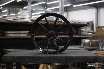 Vossen x Novitec NF10 21x9in - 5x114.3 BP - ET35 - Gloss, Ophalen of Verzenden