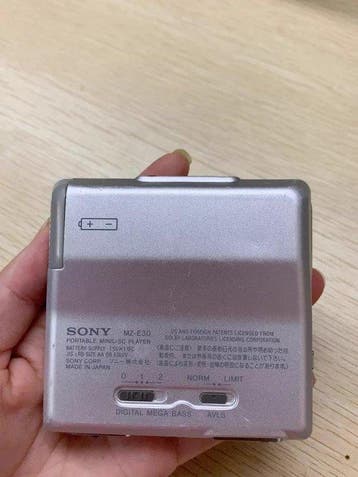 Sony - MZ-E30 Lecteur-enregistreur de MiniDiscs portable
