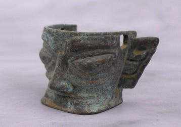 sculptuur, Hongshan Cultuur Bronzen Masker van het type